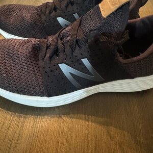 New Balance Men's Black Knit Sneakers with White Sole